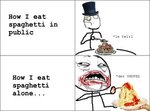 eating spagjetti